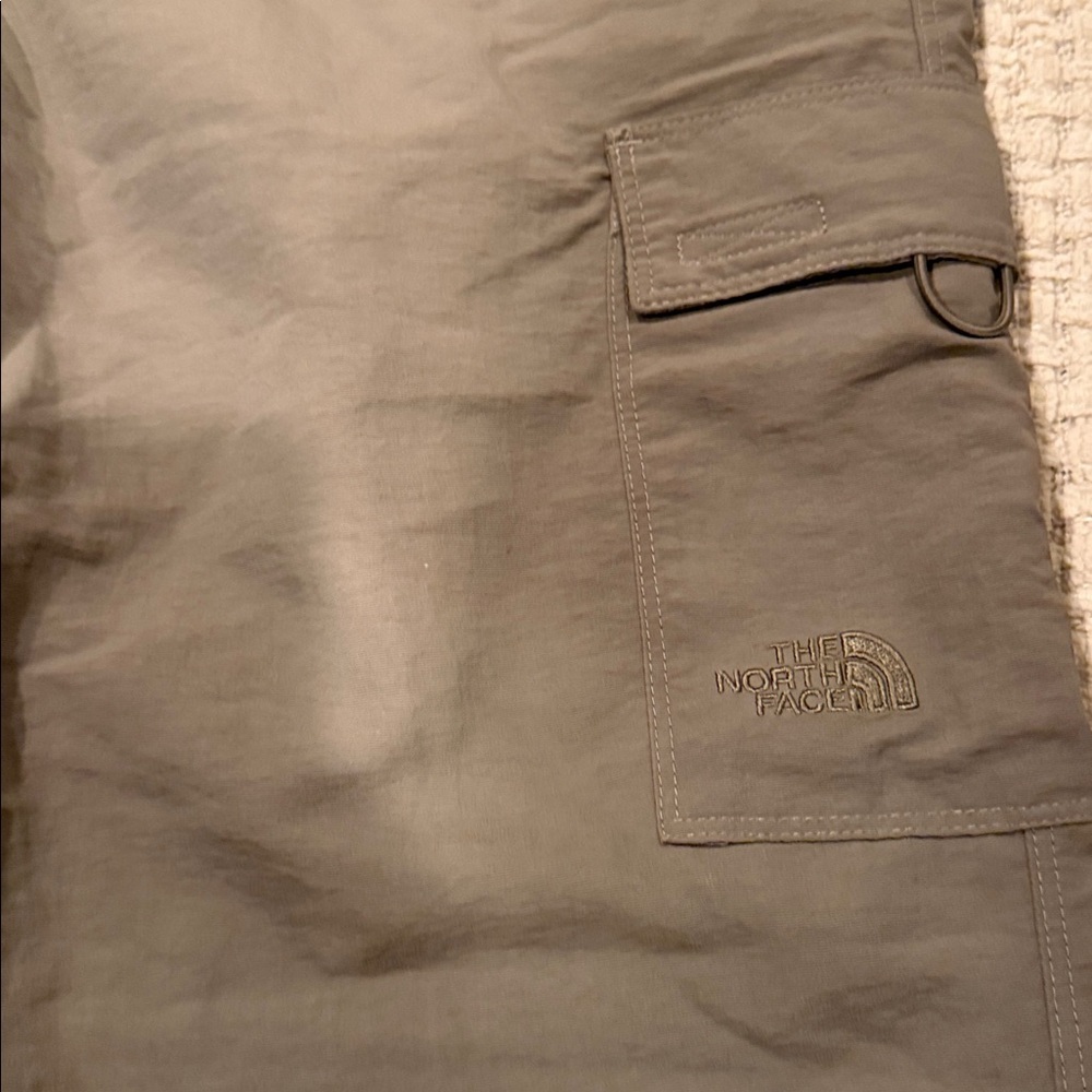 The North Face Women s 10 Olive Cargo Pants - Picture 5 of 8